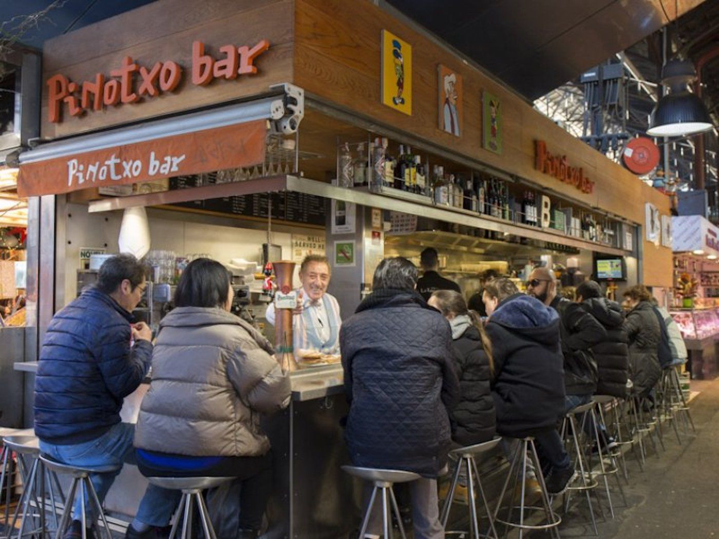 Bar Pinotxo con Joan Bayén al frente del negocio / LA BOQUERIA