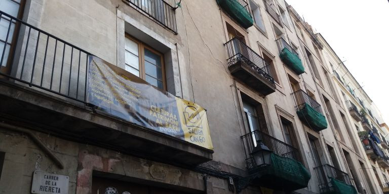 Edificio del conjunto de Can Seixanta / AJ BCN