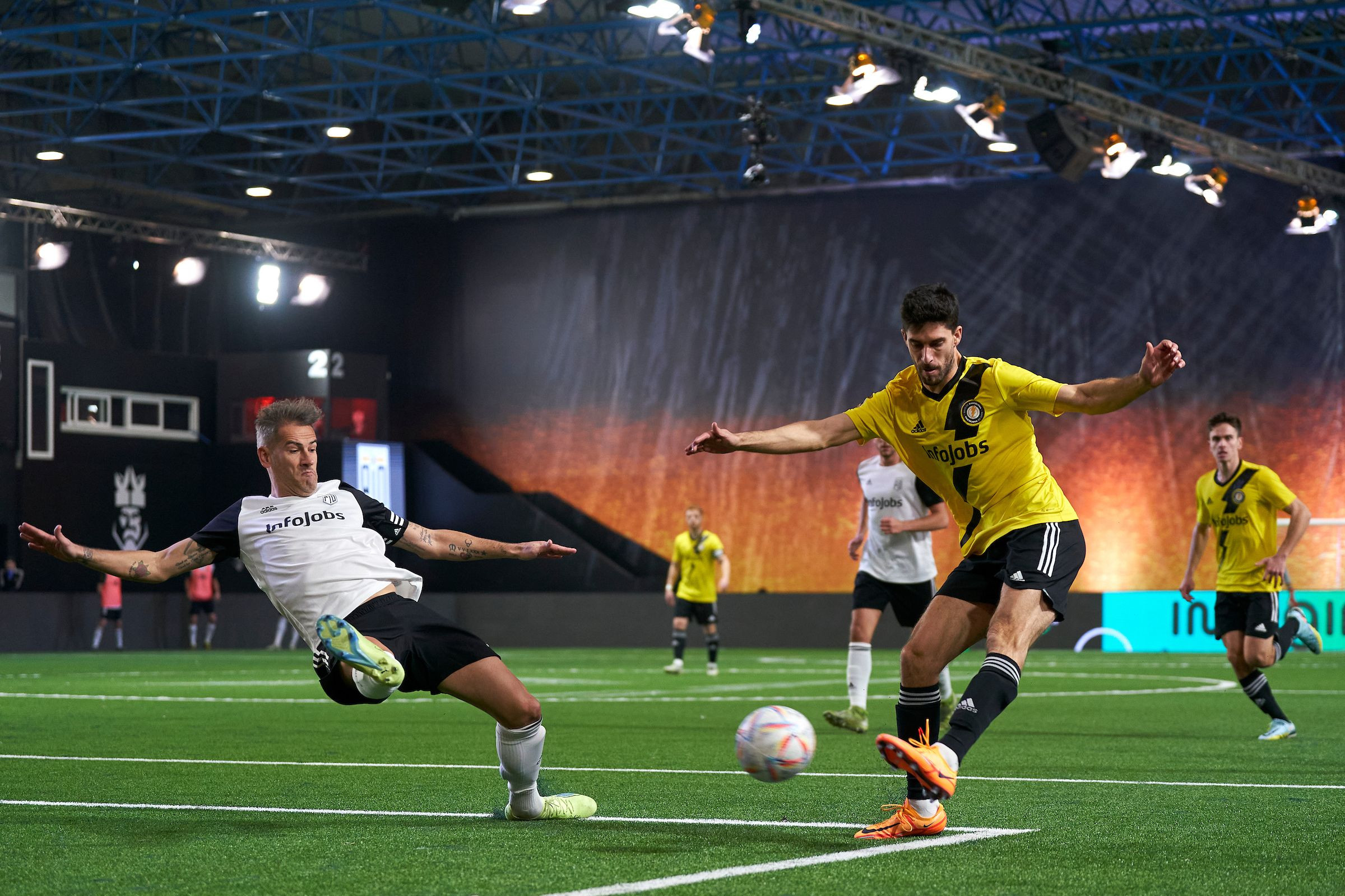 Disputa de un partido de la Kings League entre Rayo de Barcelona y Pio FC / KINGS LEAGUE