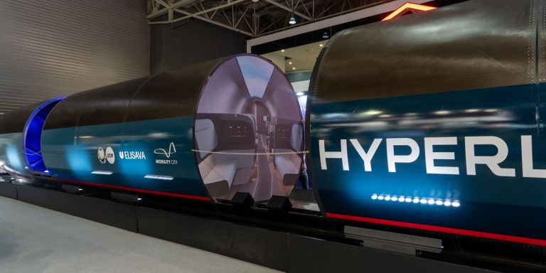 Hyperloop / GALA ESPÍN MA