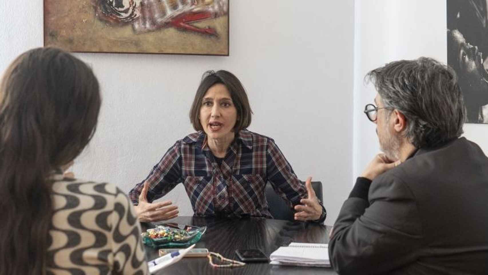 Núria Parlon, alcaldesa de Santa Coloma de Gramanet, durante una entrevista