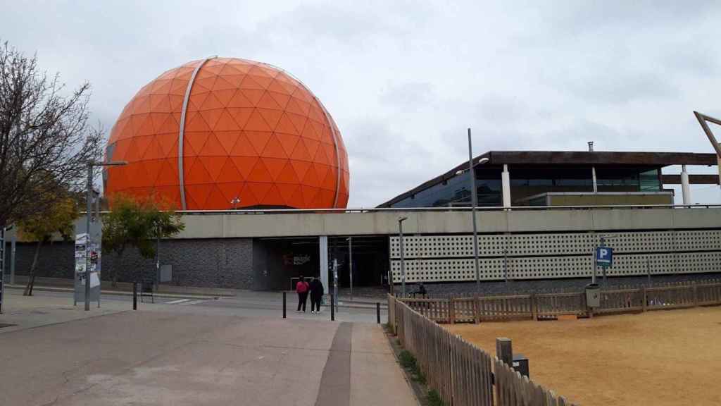 Exterior del Centre Comercial Màgic Badalona, donde se cometió la violación / RRSS