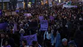 Una multitudinaria manifestación feminista atraviesa Barcelona durante este 8 de marzo / GALA ESPÍN - METRÓPOLI