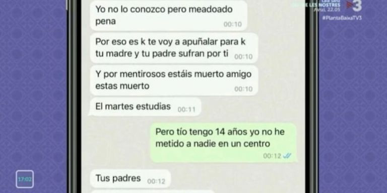 Los amenazadores mensajes de WhatsApp que el hermano de la menor recibe / RRSS