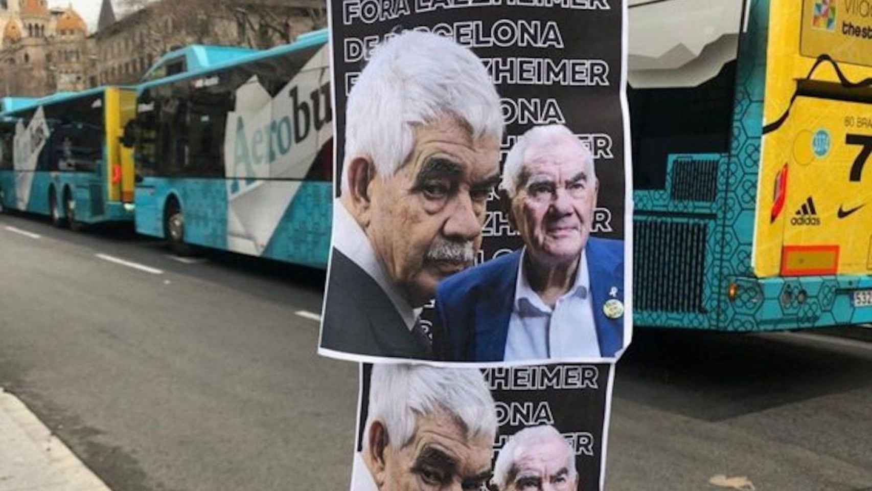 Carteles despectivos hacia Ernest Maragall colgados en Barcelona / TWITTER