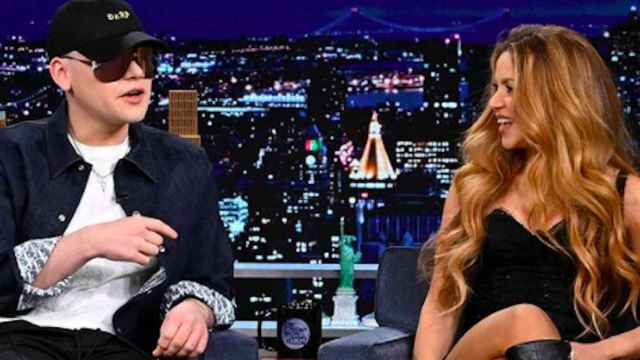 Bizarrap y Shakira durante la actuación en el programa de Jimmy Fallon / THE NIGHT SHOW