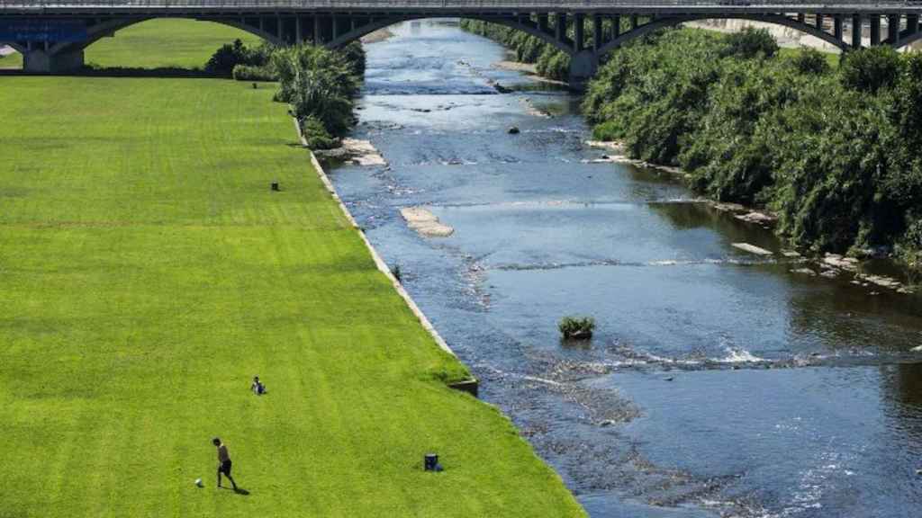 El río Besòs a su paso por Santa Coloma de Gramenet