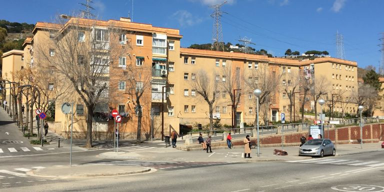 Viviendas en la calle de Aiguablava / METRÓPOLI - RP