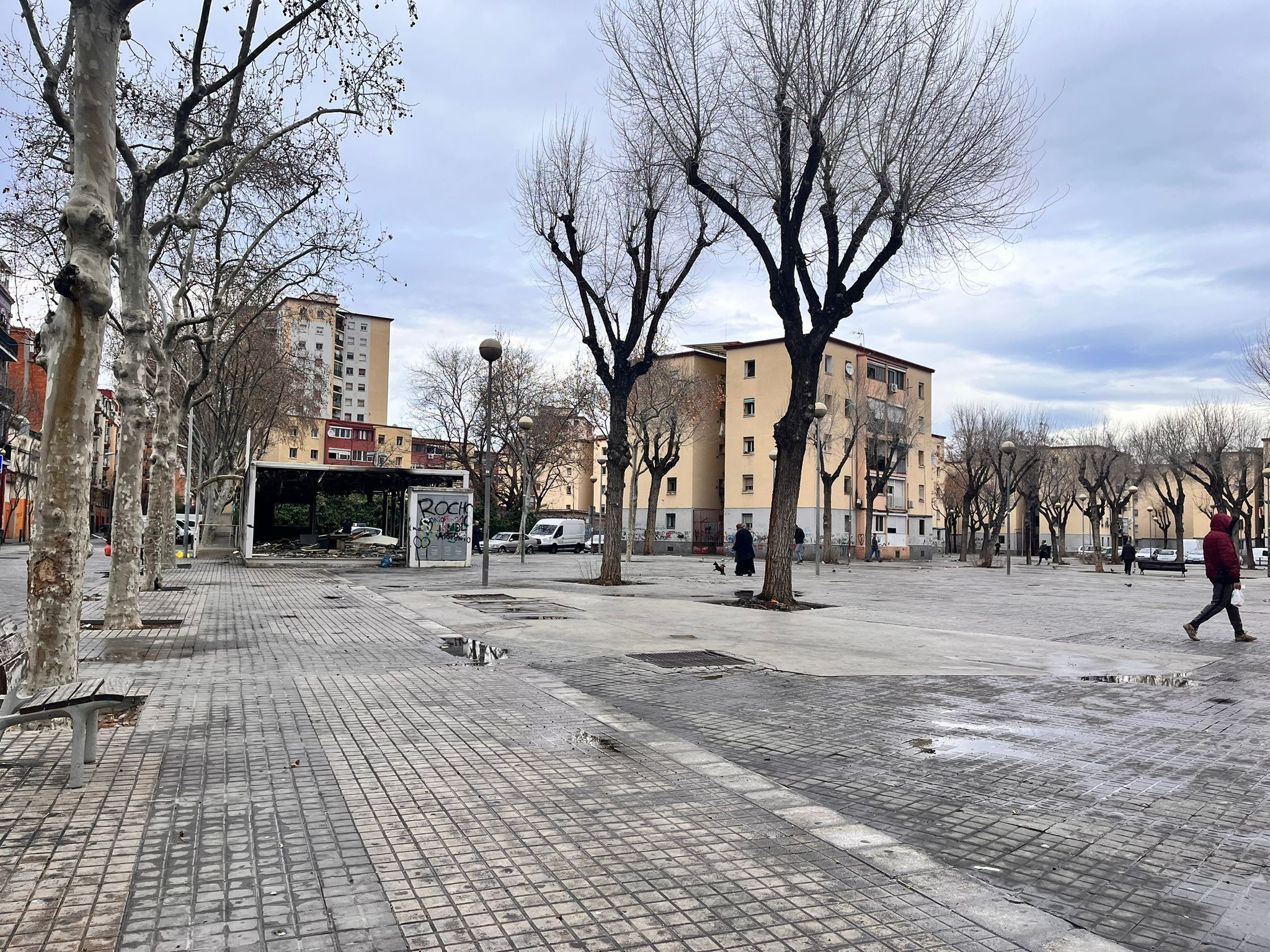 La plaza de Camarón de la Isla en Sant Roc / AV - METRÓPOLI