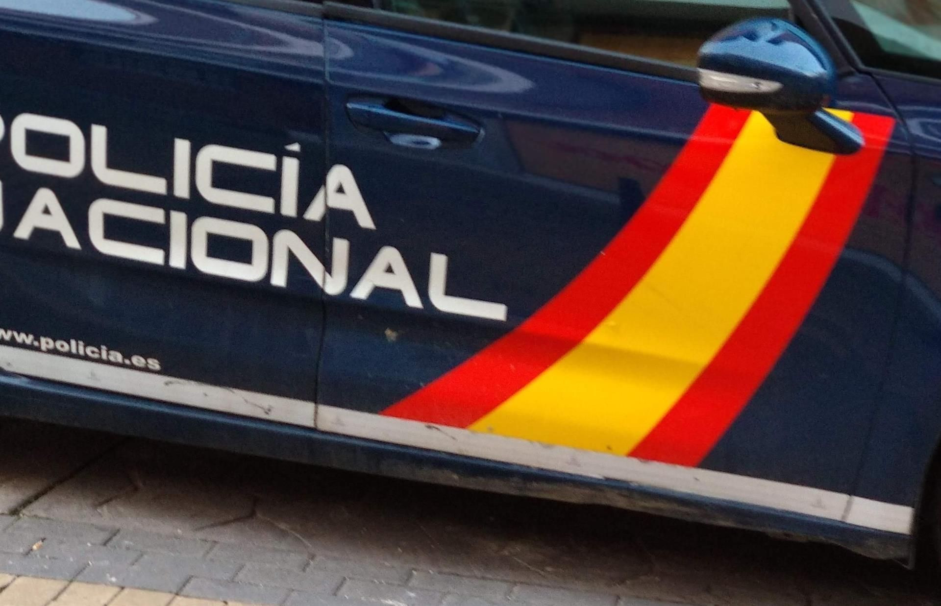 Imagen de archivo de un coche de la Policía Nacional / EP