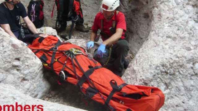 Un rescate de bomberos en montaña en una imagen de archivo / BOMBEROS