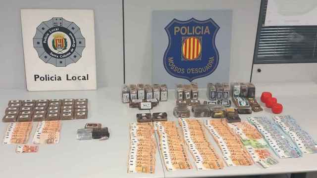 La Policía Local y Mossos desmantelan un punto de entrada de droga en Santa Coloma / MOSSOS D'ESQUADRA