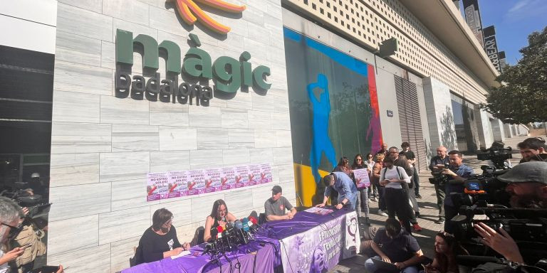 Rueda de prensa convocada en el Màgic ante la oleada de agresiones / METRÓPOLI - AV