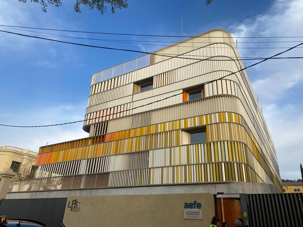 Exterior del Liceo Francés de Barcelona en una imagen de archivo / MA