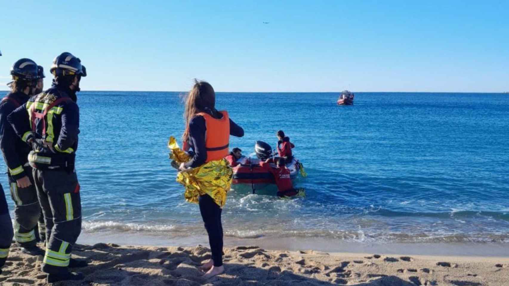 Bomberos en el rescate de este domingo / BOMBERS BCN