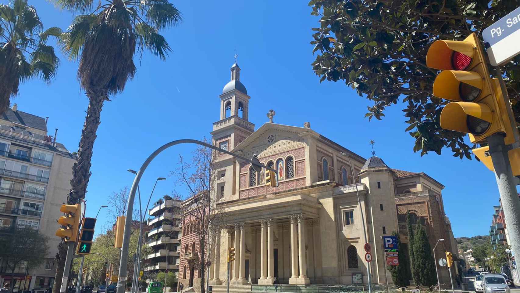 Iglesia de la Madre de Dios de la Bonanova / METRÓPOLI