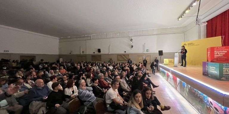 Asistentes al acto de precampaña de ERC en Santa Coloma / TWITTER