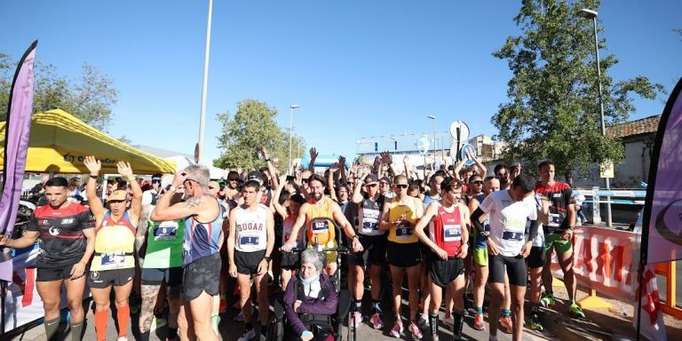 Corredores en la Cursa Popular de los Mossos d'Esquadra de Badalona / CEDIDAS