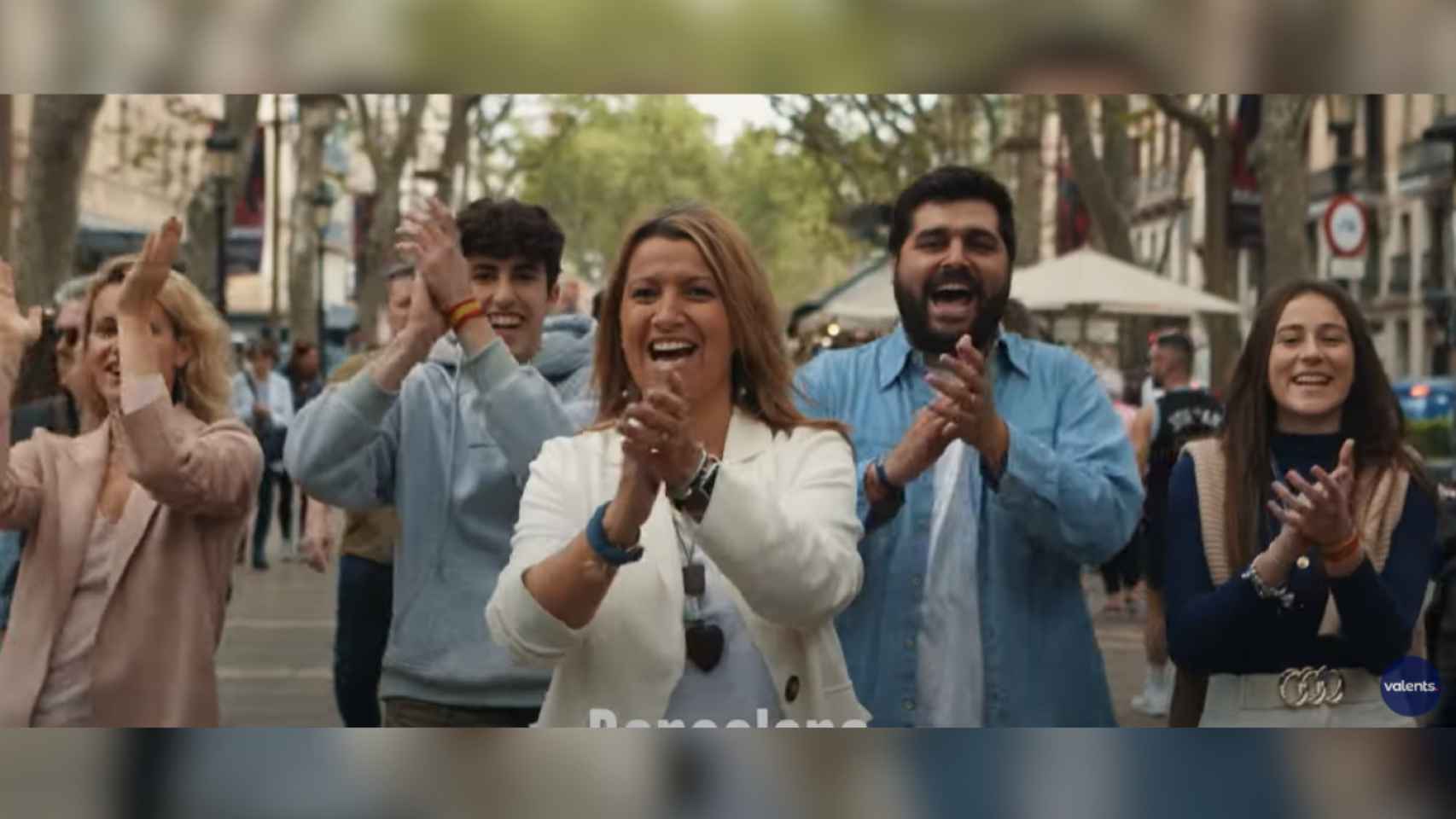 Fotograma de Eva Parera en el videoclip de Valents para las elecciones a Barcelona / VALENTS