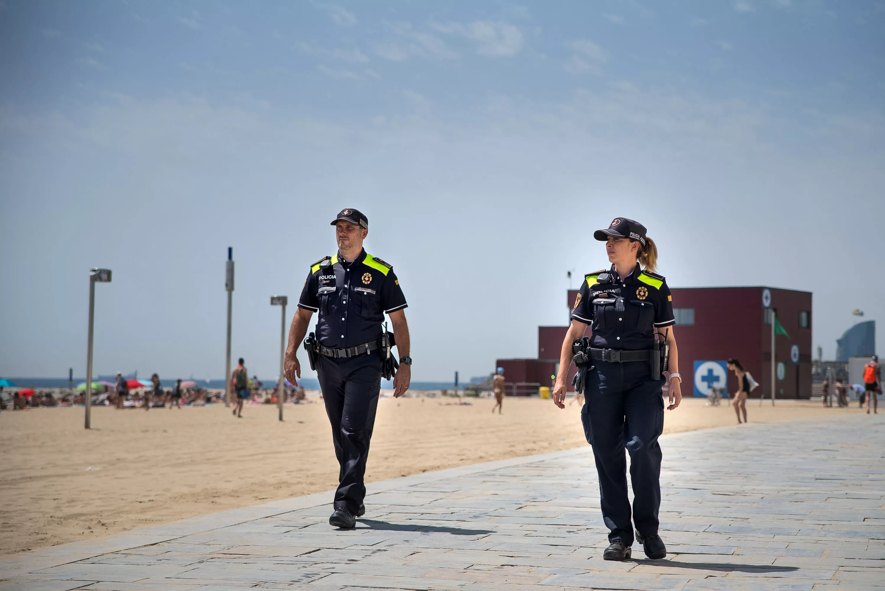 Agentes del Grupo de Playas de la Guardia Urbana / AJ BCN