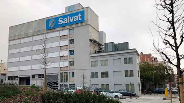 Sede de Laboratorios Salvat / SALVAT