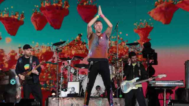 El cantante de Coldplay, Chris Martin, en el primero de los cuatro conciertos que harán en Barcelona / KIKE RINCÓN (EP)