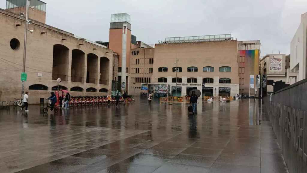 Plaza dels Àngels del MACBA / ALBA GIBERT