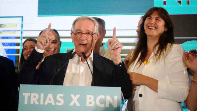 Xavier Trias junto con Laura Borràs celebrando la victoria de las elecciones municipales en Barcelona / EUROPA PRESS