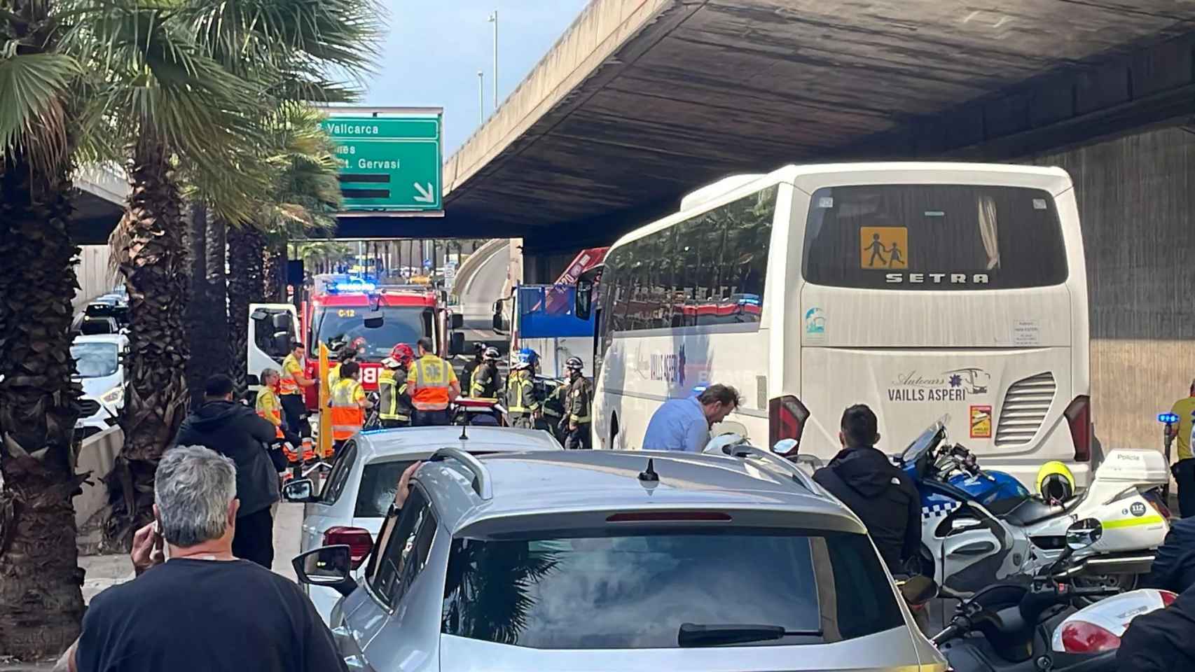 Accidente múltiple en la Ronda de Dalt de Barcelona / CEDIDA