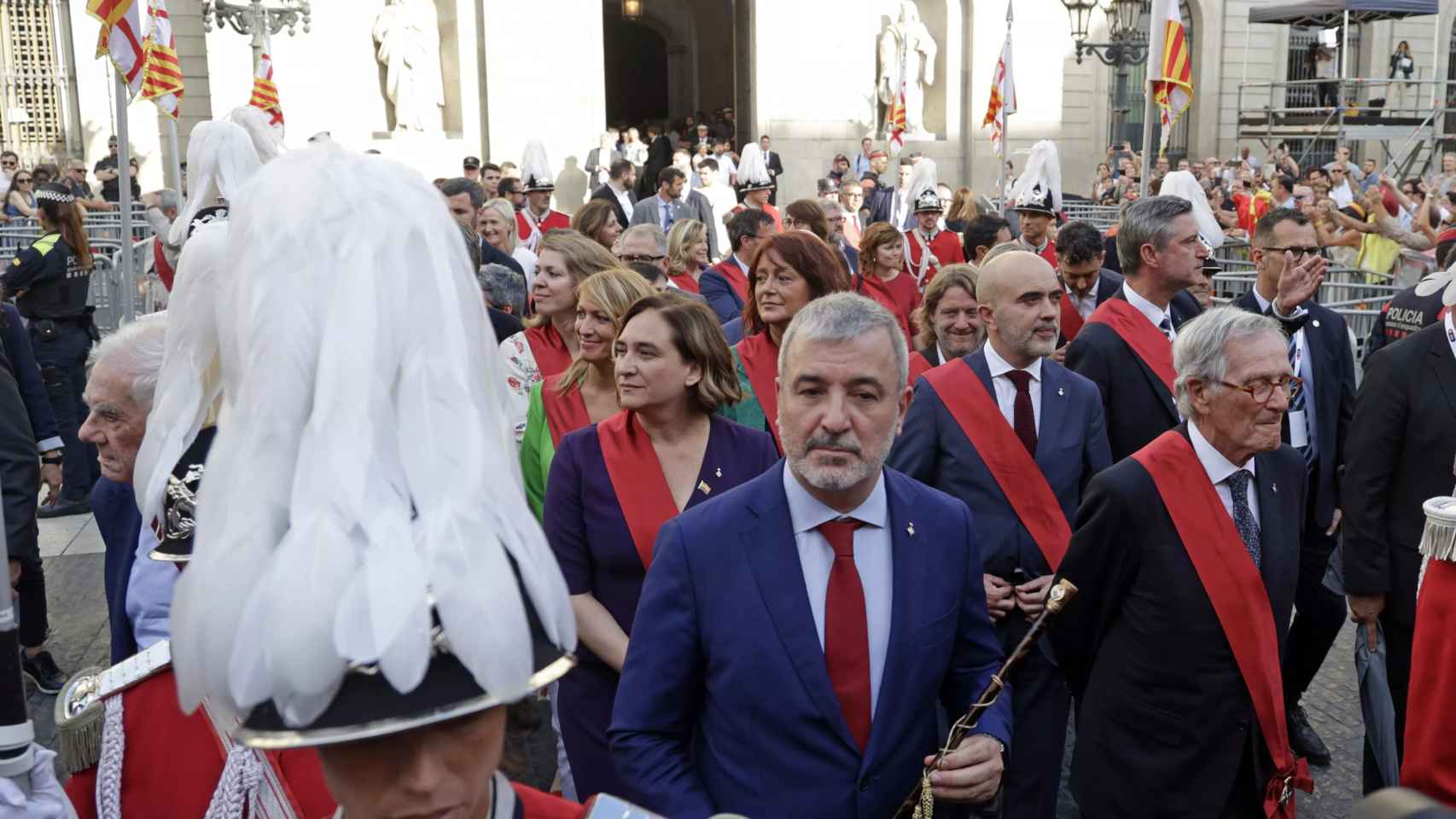 Jaume Collboni camino del Palau de la Generalitat / EFE