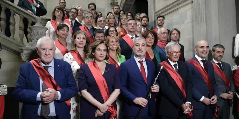 El Consejo Municipal de Barcelona tras la investidura / EFE