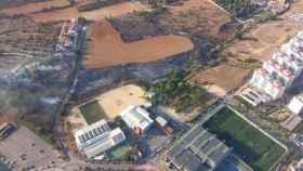 Vista aérea del incendio en Sant Boi de Llobergat / EUROPA PRESS