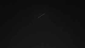 El satélite Starlink visto desde Barcelona el pasado viernes / TWITTER @FRONTERASPACIAL