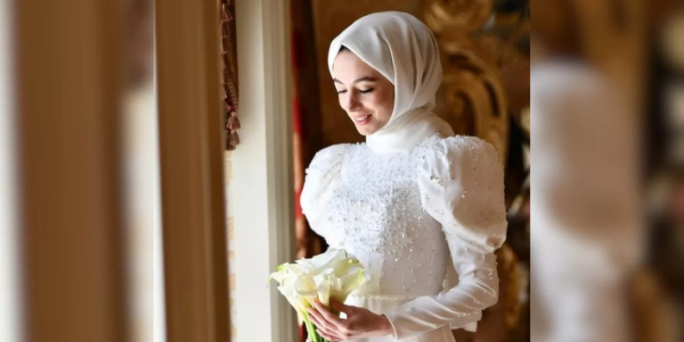 Una de las polémicas fotografías de Pronovias que ha levantado una oleada xenófoba contra la empresa / INTAGRAM PRONOVIAS