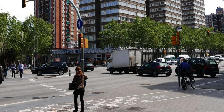 Confluencia de la avenida Meridiana con el paseo de Fabra i Puig / AJ BCN