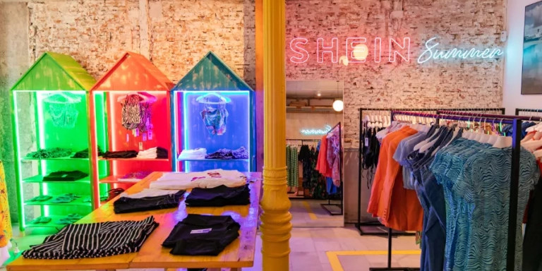 Una 'pop-up store' de verano de Shein / SHEIN