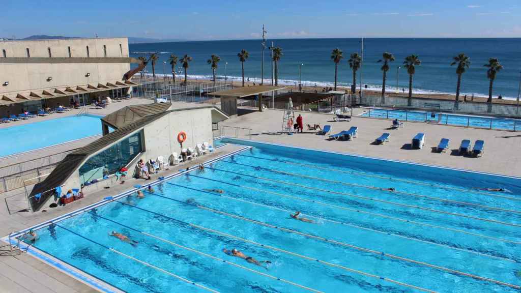 Una de las piscinas del Centre Esportiu Municipal de Sant Sebastià / CNAB