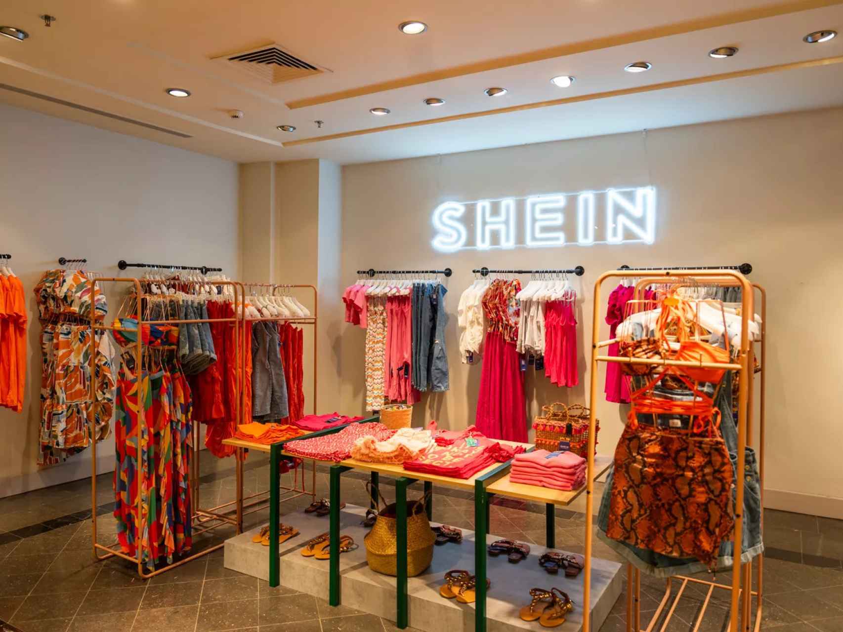 Asi es la nueva pop up store de Shein en Barcelona unica en Espana