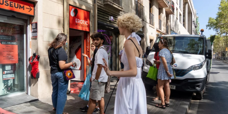 Marilyn Monroe en la entrada del Museo Erótico / GALA ESPÍN