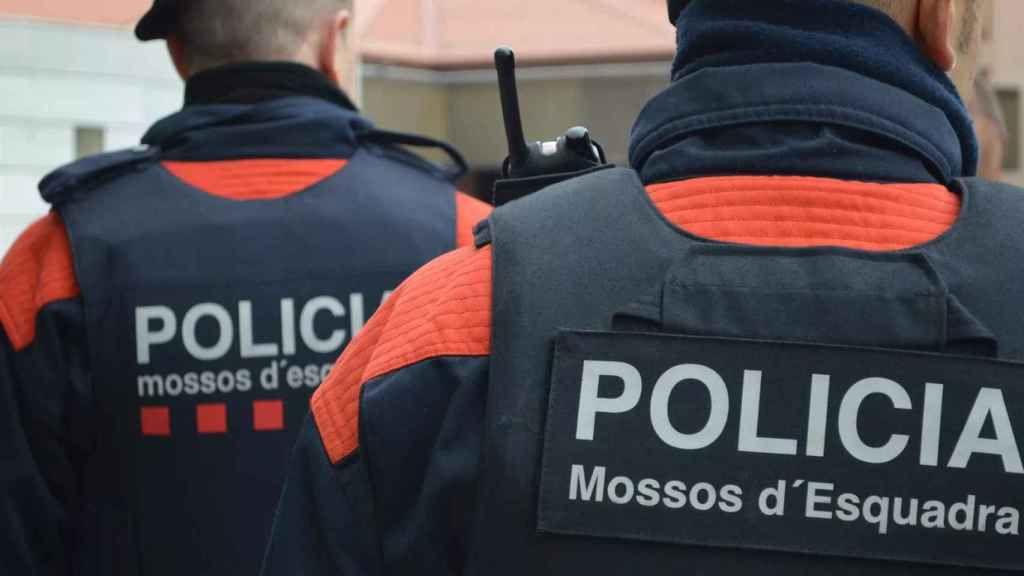 Dos agentes de Mossos d'Esquadra / EP