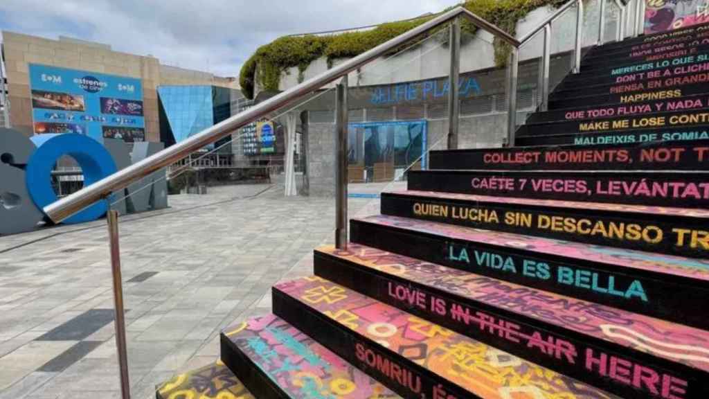 Decoraciones de 'The Selfie Plaza' / SOM MULTIESPAI