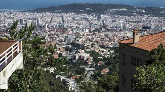 Vistas a Barcelona desde el Baixador del Funicular / AJ BCN