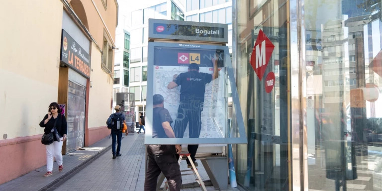 Trabajos en una estación de la L4 del metro de Barcelona / GALA ESPÍN