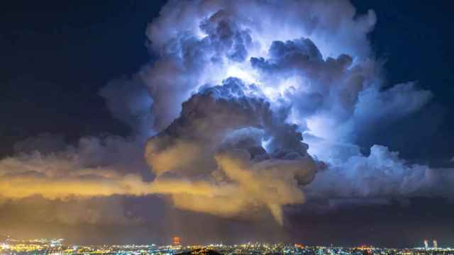 Tormenta eléctrica en Barcelona / ALFONS PUERTAS (OBSERVATORI FABRA RACAB)