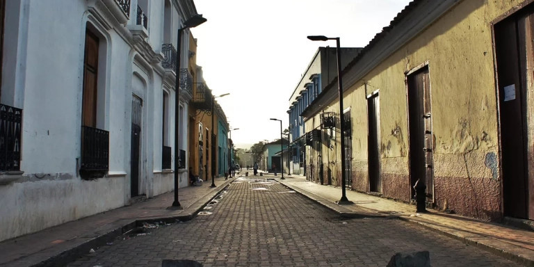 Una de las calles de Barcelona, en Venezuela / SNL.LO