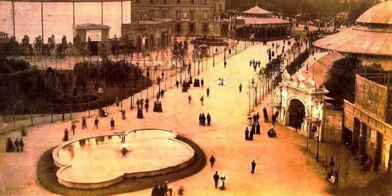 La plaza Catalunya en los años 80 / Archivo AJ Barcelona