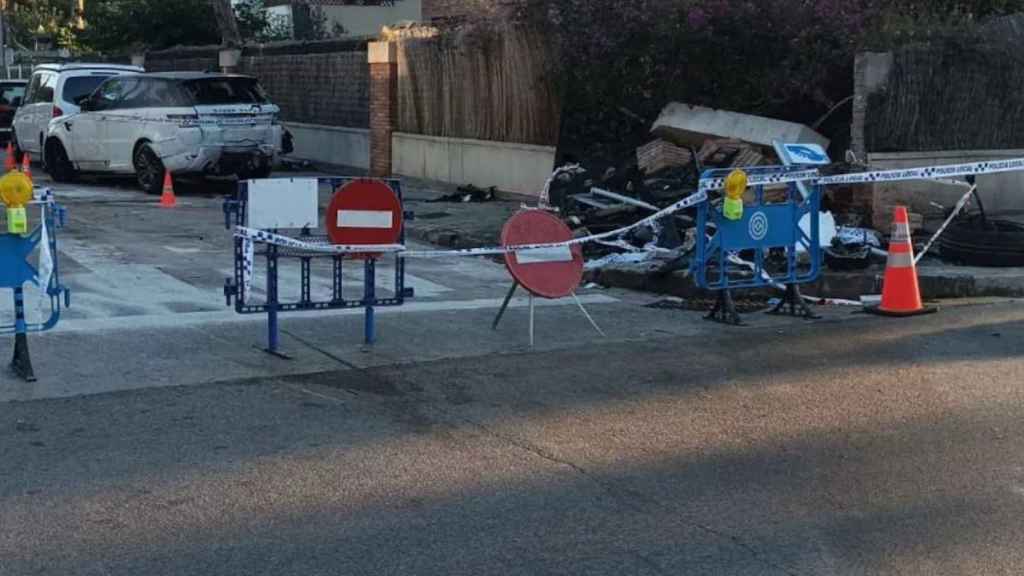 Aparatoso accidente en Castelldefels con varios vehículos implicados / Policía Local