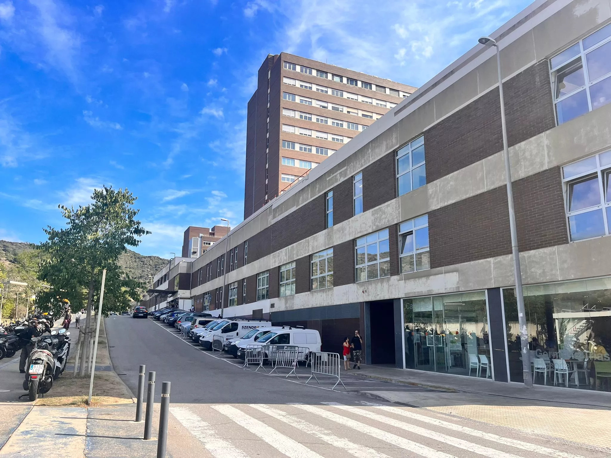 Exterior del hospital Can Ruti de Badalona / METRÓPOLI