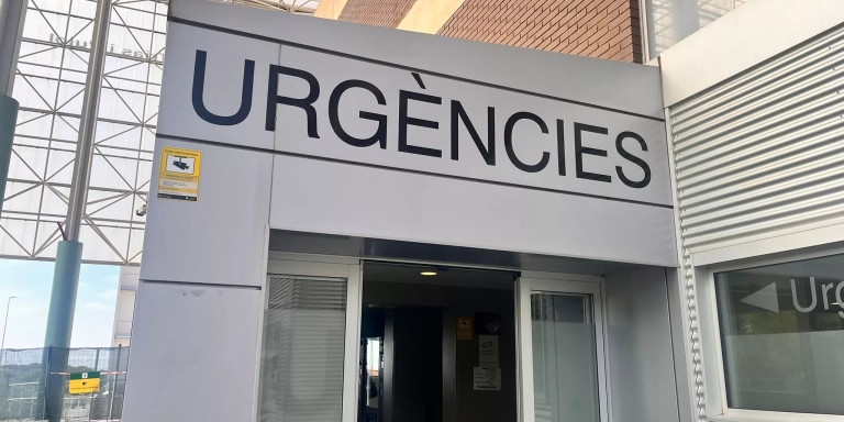 La entrada de urgencias a Can Ruti, en Badalona / METRÓPOLI