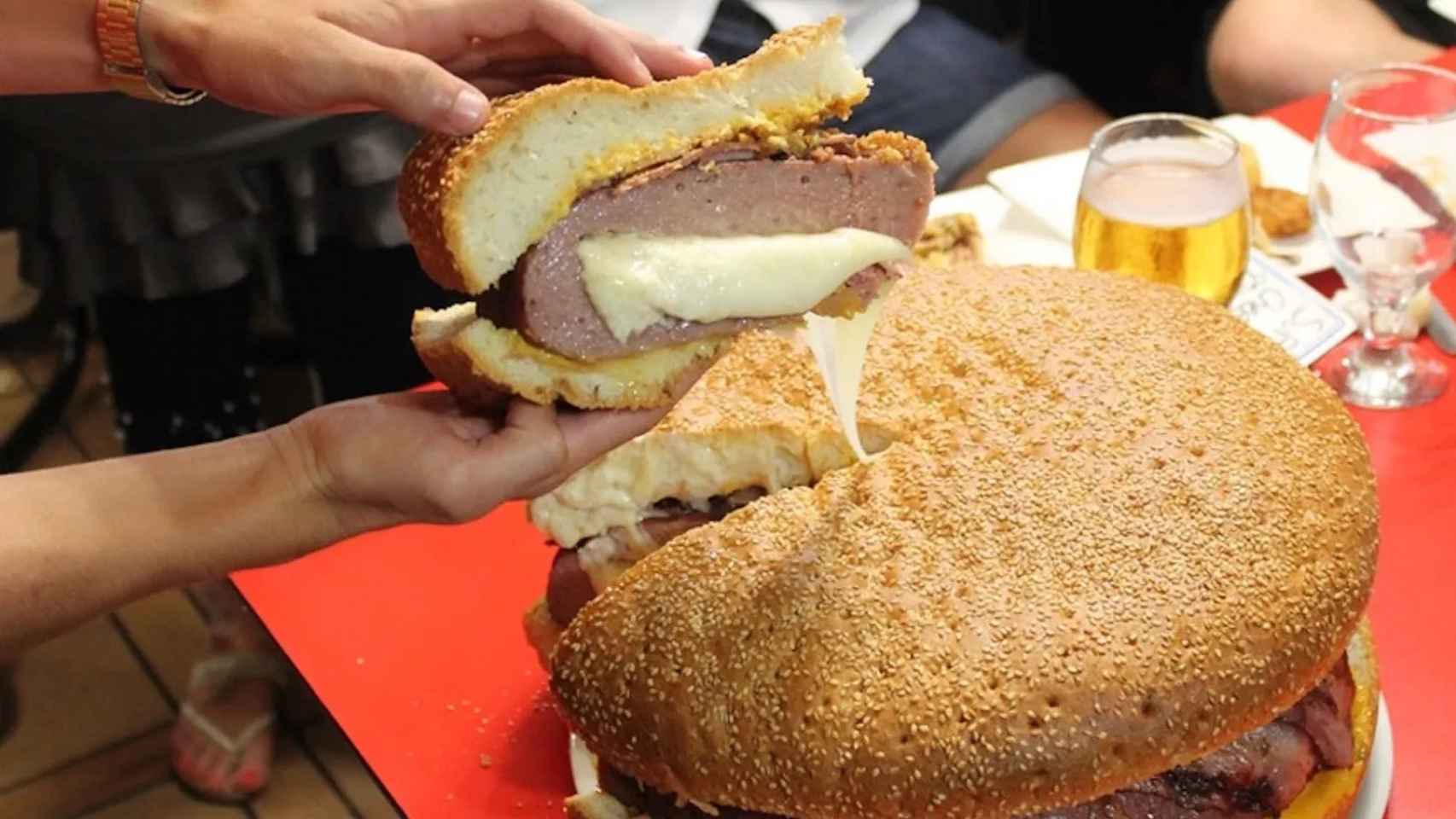 Este restaurante vende hamburguesas de más de 17 kg / TripAdvisor